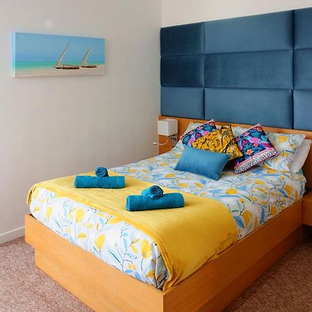 A Beautiful Apartment With Stunning Sea Views & Private Balcony Μπόρνμουθ Εξωτερικό φωτογραφία